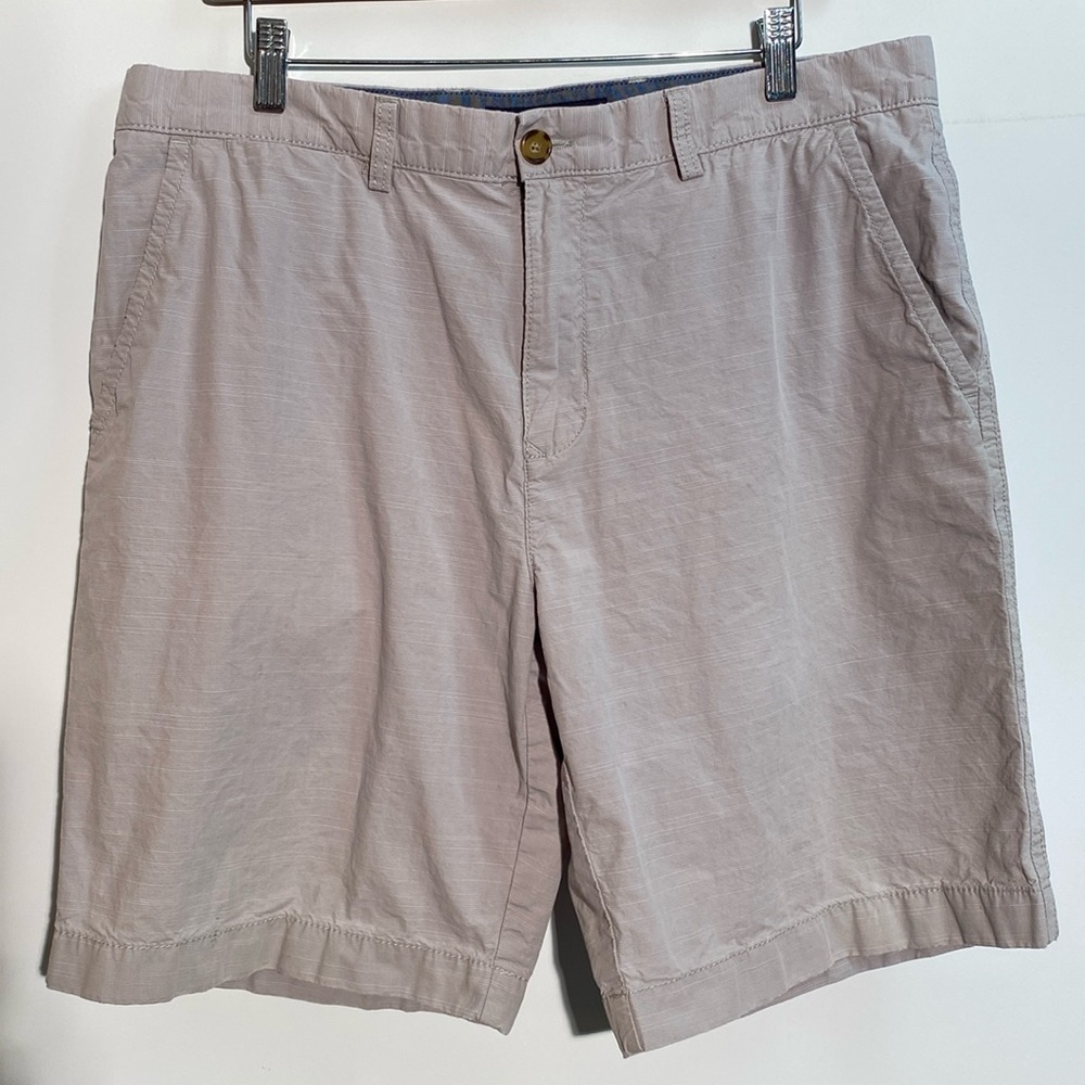 Tommy Hilfiger - flat front shorts. Size 36